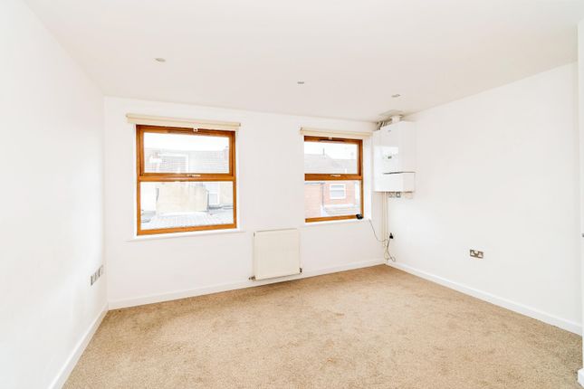 Town house for sale in Bath Street, Inner Avenue, Southampton, Hampshire