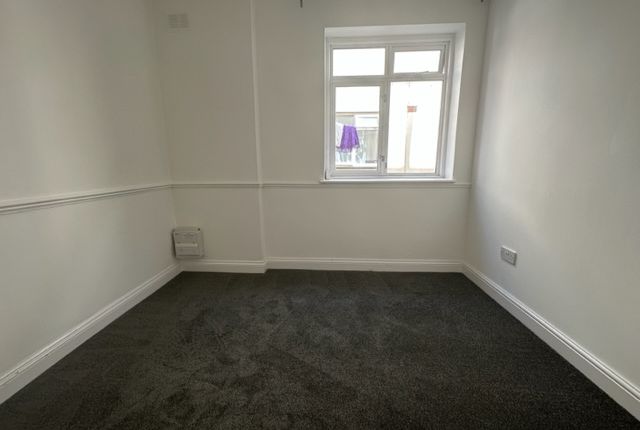 16C, Old Bedford Road, Luton photo 3
