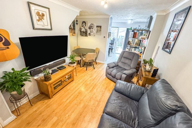 21, Garston Road, Corby photo 3
