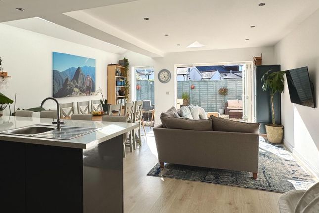 Open Plan Lounge/Dining/Kitchen