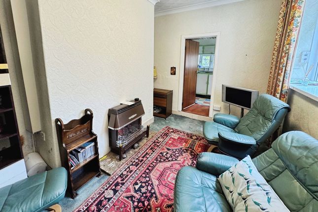 218, Merthyr Road, Pontypridd photo 2