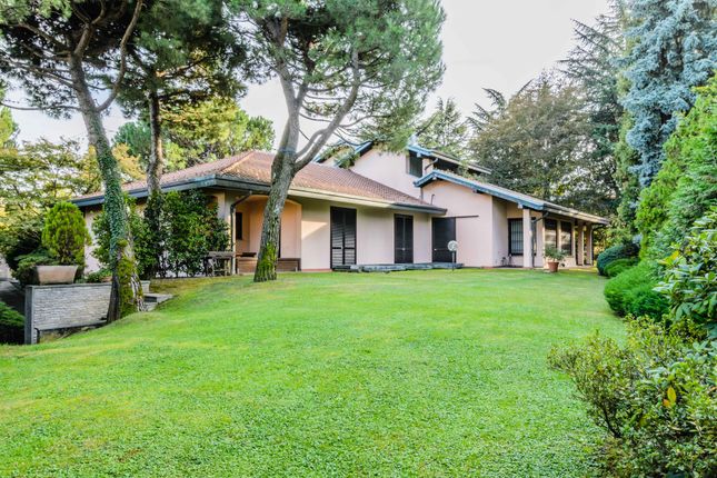 Thumbnail Villa for sale in 21100 Varese, Va, Italy