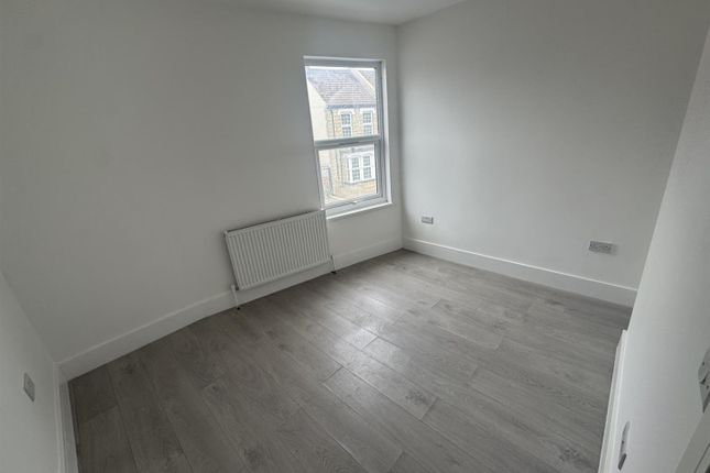63, Granville Road, Gravesend photo 3
