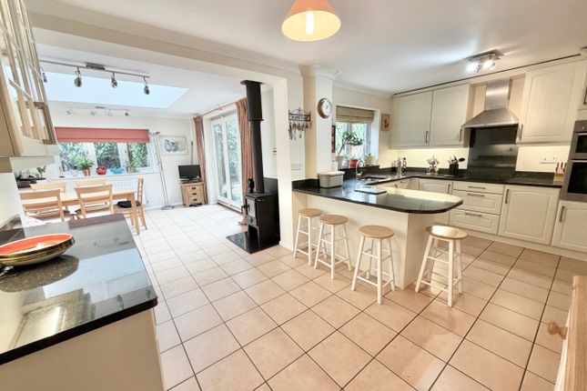 6, Coleford Paddocks, Camberley photo 4