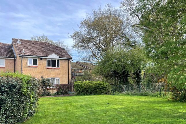 Flat for sale in Oakwood Close, Midhurst, West Sussex