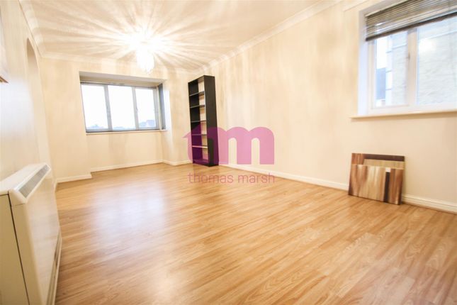 133, St Leonards Close, Grays photo 4