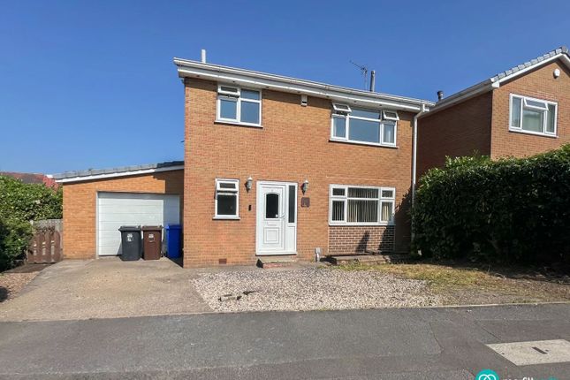 3-bed detached on Broomfield Court, Sheffield, £280,000
