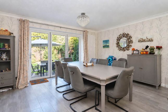 5, Sandon Close, Tring photo 3