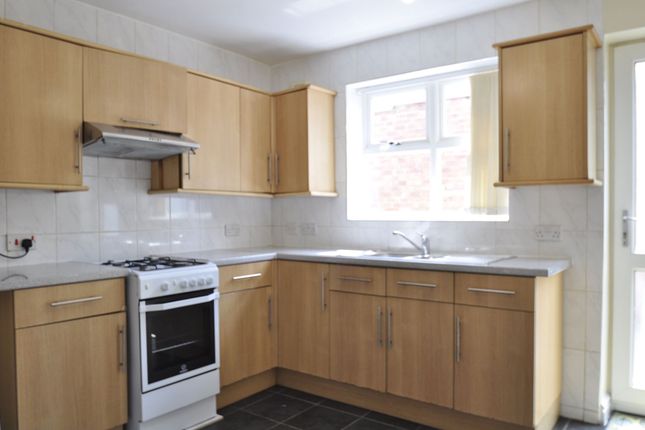 26 Aubrey Hames Close, Newport photo 4