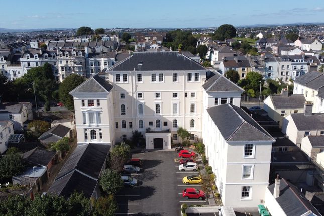 2-bed flat on Flat 28, Clarendon House 1-3 Albert Road, Plymouth, £1,000/mo