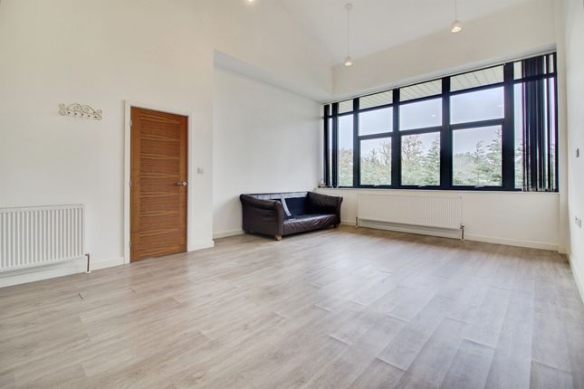 31 Bellmont Lodge, Sterling Court, Mundells, Welwyn Garden City photo 2
