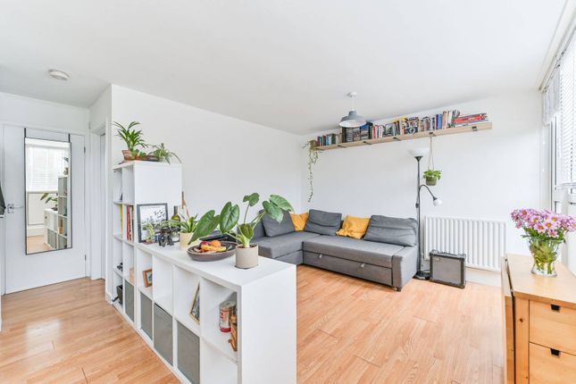 Thumbnail Flat to rent in Elder Road, West Norwood, London
