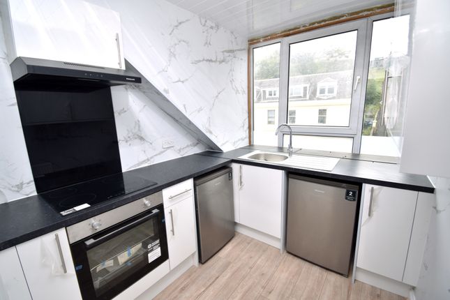 Flat 2/2, 45 Albert Road, Gourock photo 3
