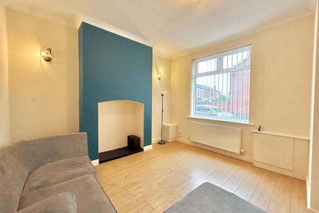 47, Buck Street, Leigh photo 2