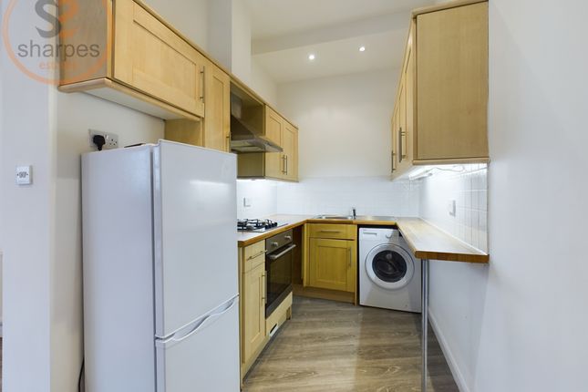 Copy of 2A Caxton Road, London photo 3