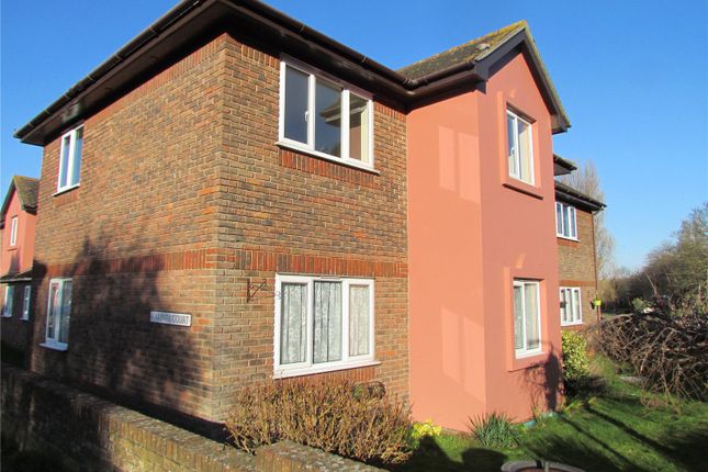 Thumbnail Flat to rent in Park Road, Harwich, Essex