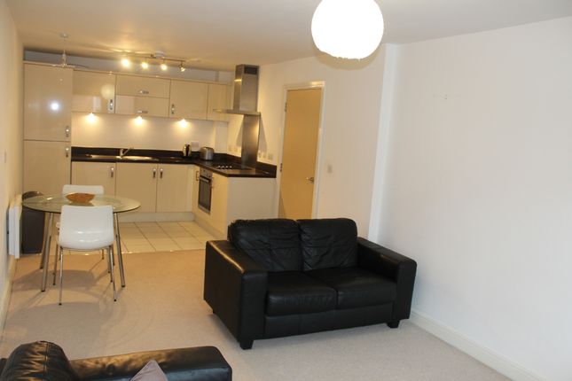 37 Lion Court, Birmingham photo 4