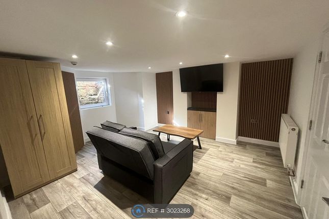 Room   Gloucester Road, Gloucester Road Alstone, Cheltenham photo 4