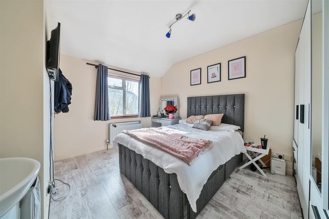 End terrace house for sale in Southwood Drive, Tolworth, Surbiton