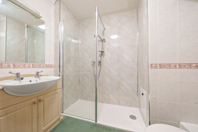Flat 46, Moores Court, Jermyn Street, Sleaford photo 5