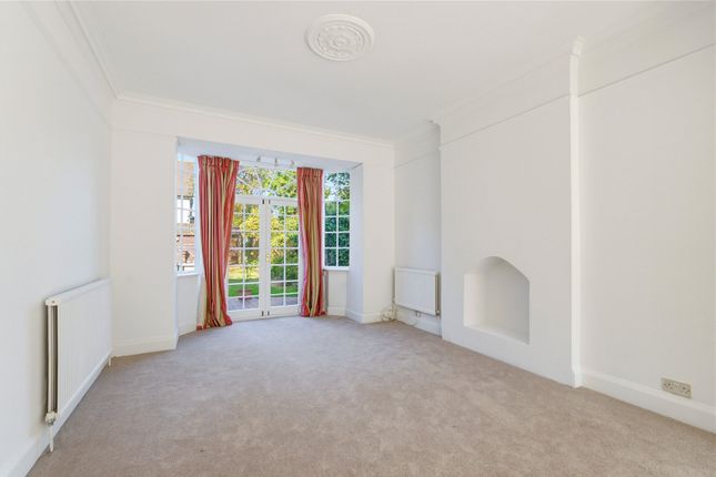 30, Loxley Road, London photo 4