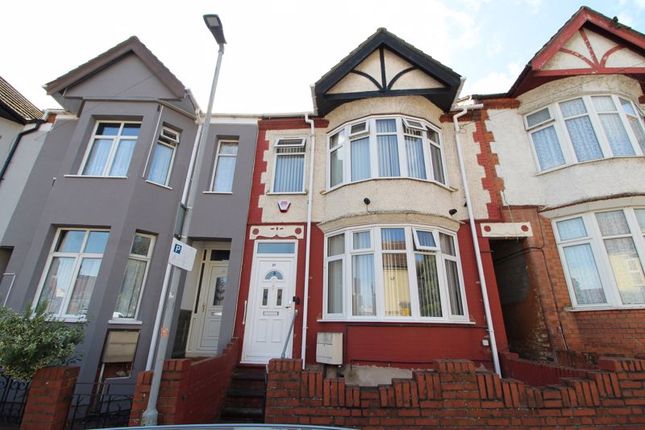 Terraced house for sale in Hazelbury Crescent, Luton