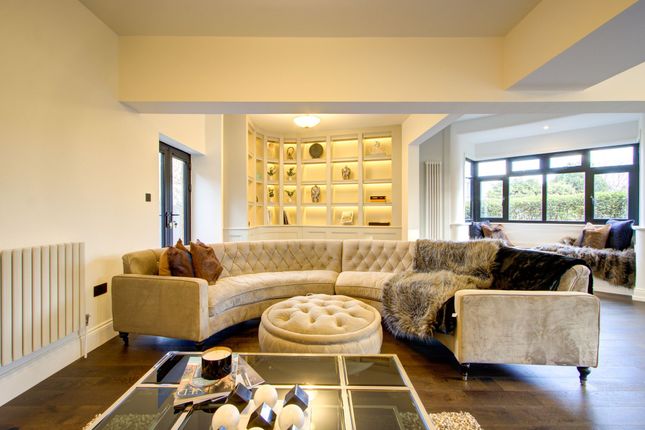 125 Kenton Road photo 3