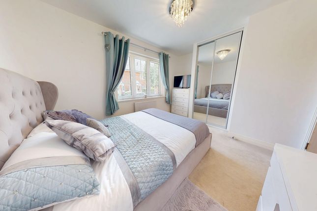 23, Deerhurst Road, Daventry photo 3