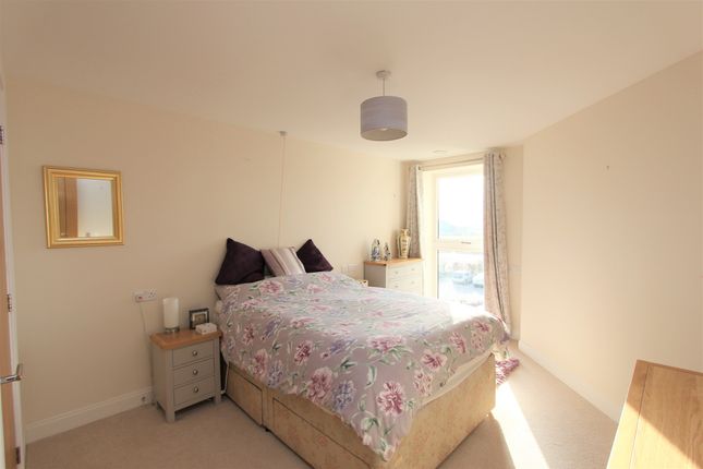 Flat for sale in Greenwood Way, Harwell, Didcot