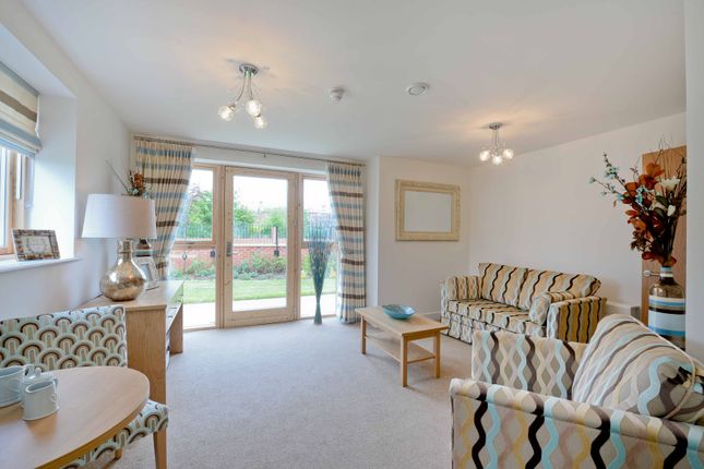 34 The Windings, Cable Drive, Helsby, Cheshire photo 5