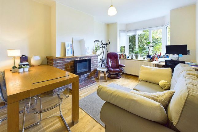 65, Kneller Road, Twickenham photo 2