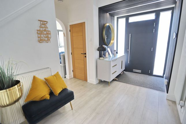 8 Park Lane, Manchester photo 2