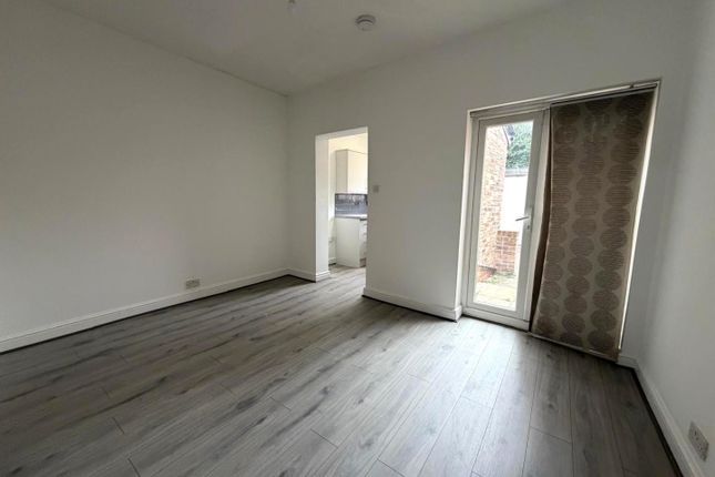 6, Johnson Street, Swinton photo 5