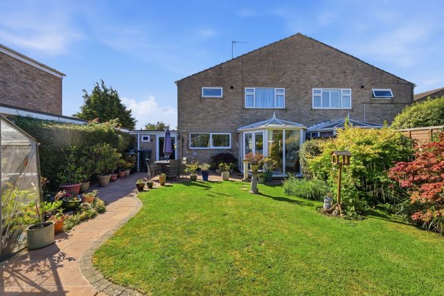 23 Tennyson Close, Woodbridge photo 4