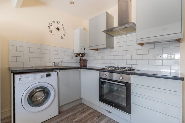 5, 6, Cyril Crescent, Cardiff photo 3