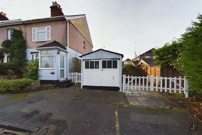 Thumbnail Cottage for sale in Coleridge Walk, Hutton, Brentwood