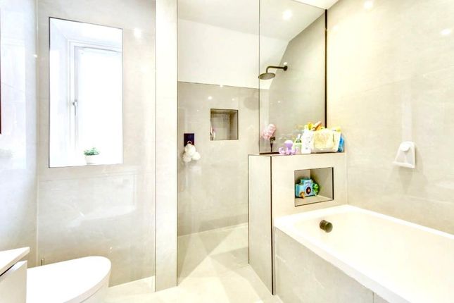 En-Suite.Jpg