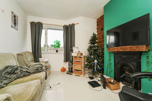 20, Melmore Gardens, Cirencester photo 2