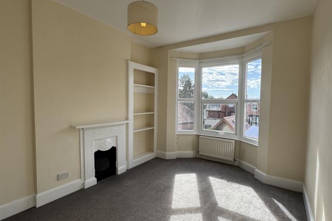 FFF, Flat 2, 3, Elmsleigh Park, Paignton photo 4