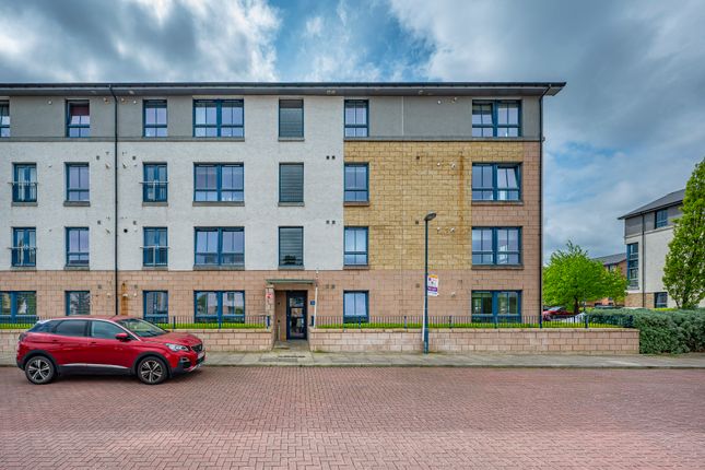 Thumbnail Flat for sale in Oatlands Square, Oatlands, Glasgow