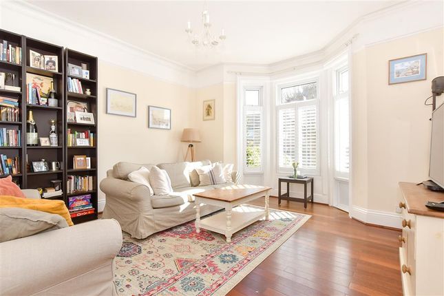 62, Wilton Park Road photo 4
