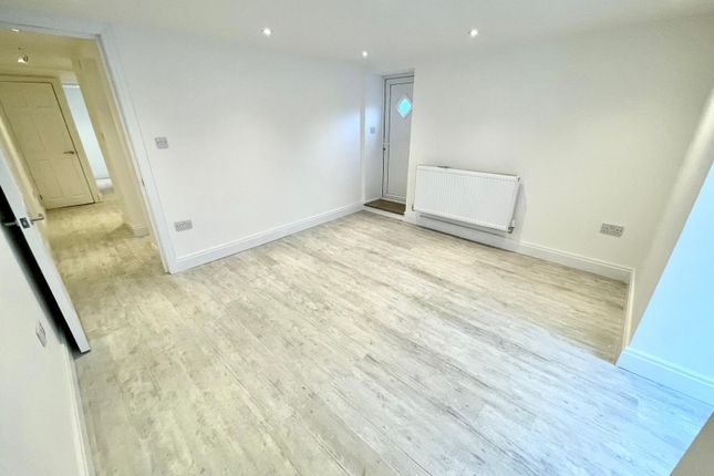 Flat 1, Manchester photo 2