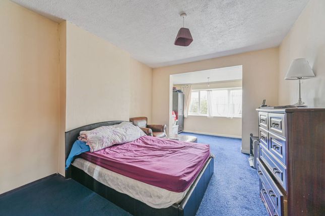 Detached house for sale in Voss Court, Streatham Common, London
