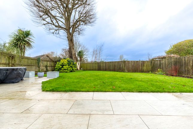 6, Longbury, Uckfield photo 2