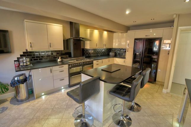 45, Shipton Close, Dudley photo 5