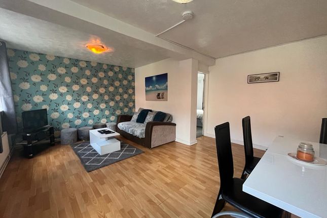 Flat 36 Cassandra Court, Asgard Drive, SALFORD photo 3