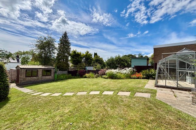 1, Highfield Drive, Matlock photo 3