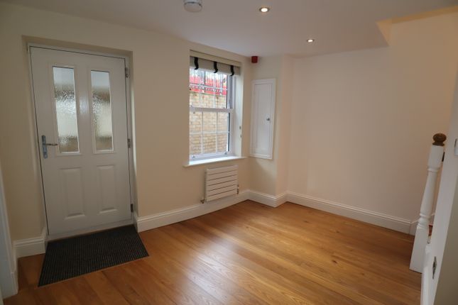 Town house to rent in The Colosseum, Uphill Lincoln, Lincoln