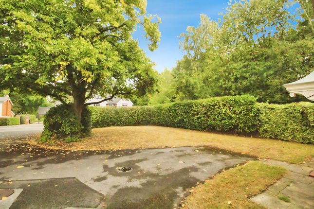 12, Land Lane, Cheshire photo 4