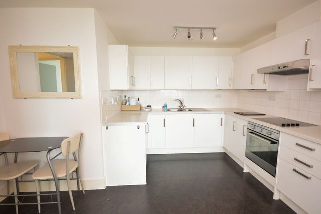 38 Jubilee House, Station Approach, Epsom photo 3